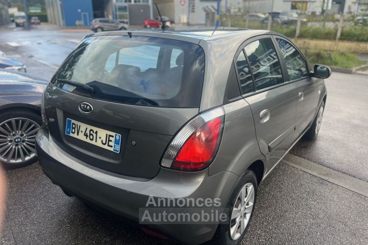 Kia Rio II 1.4 Ess 97 Motion - <small></small> 4.790 € <small>TTC</small> - #3