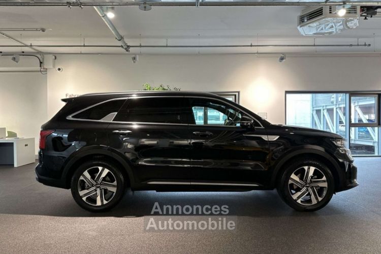 Kia Sorento 2023 Platinum 4WD Plug-In Hybrid - Garantie Klima Navi - <small></small> 48.900 € <small>TTC</small> - #4