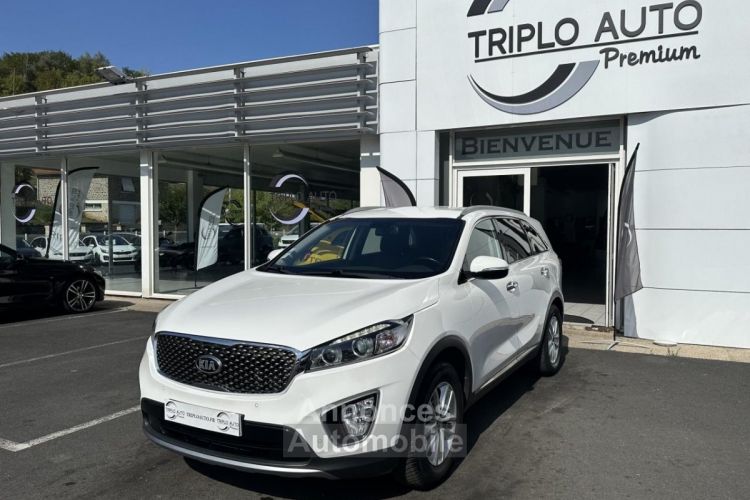 Kia Sorento 2.2 CRDI - 200 7pl 4x2 SUIVI COMPLET Gps + Attelage + Camera AR - <small></small> 21.990 € <small>TTC</small> - #3