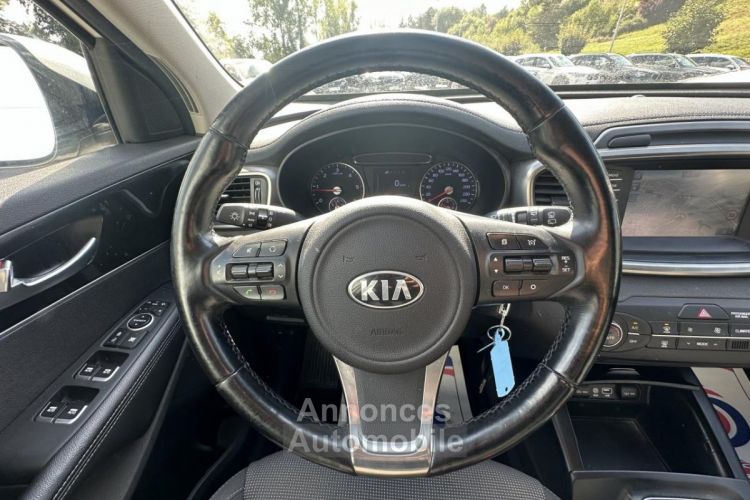 Kia Sorento 2.2 CRDI - 200 7pl 4x2 SUIVI COMPLET Gps + Attelage + Camera AR - <small></small> 21.990 € <small>TTC</small> - #21