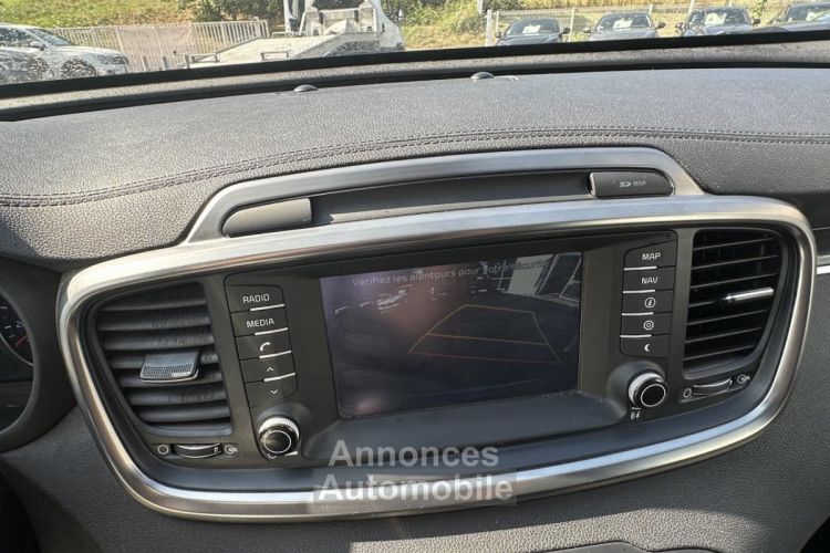 Kia Sorento 2.2 CRDI - 200 7pl 4x2 SUIVI COMPLET Gps + Attelage + Camera AR - <small></small> 21.990 € <small>TTC</small> - #23