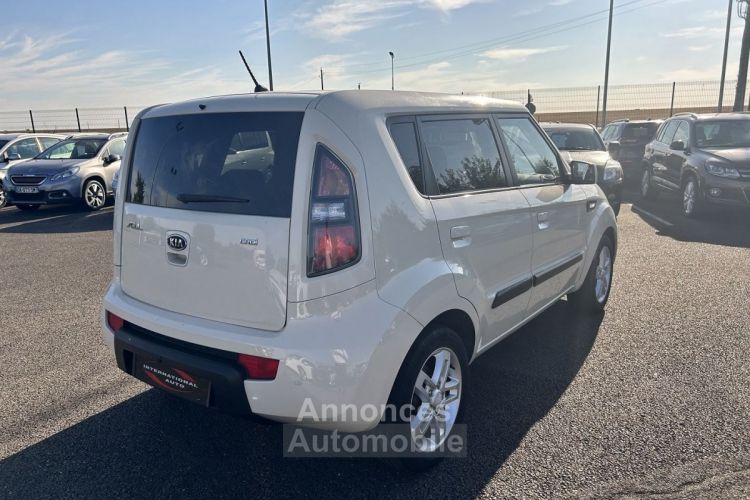 Kia Soul 1.6 CRDI PLAY - <small></small> 6.690 € <small>TTC</small> - #2