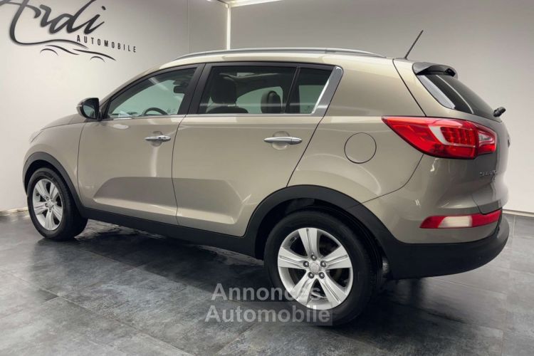 Kia Sportage 1.7 CRDi 2WD TOIT OUV SIEGE CHAUFF AV+AR 1ER PROP - <small></small> 7.950 € <small>TTC</small> - #17