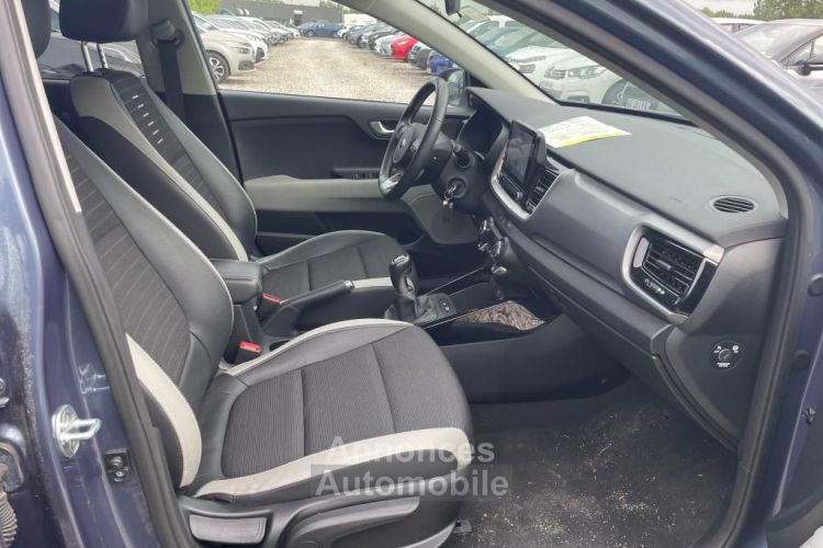 Kia Stonic 1.0 T-GDi 120 ch MHEV iBVM6 GT Line - <small></small> 15.990 € <small>TTC</small> - #3