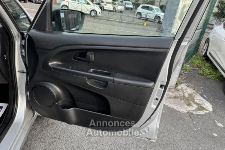 Kia Venga 1.4 CRDi FAP - 90 Active Clim + Radar AR - <small></small> 7.490 € <small>TTC</small> - #17