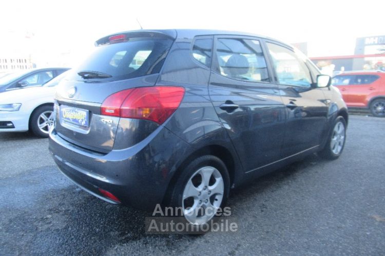 Kia Venga 1.6 CRDi 115 ch Urban Chic - <small></small> 7.990 € <small>TTC</small> - #4