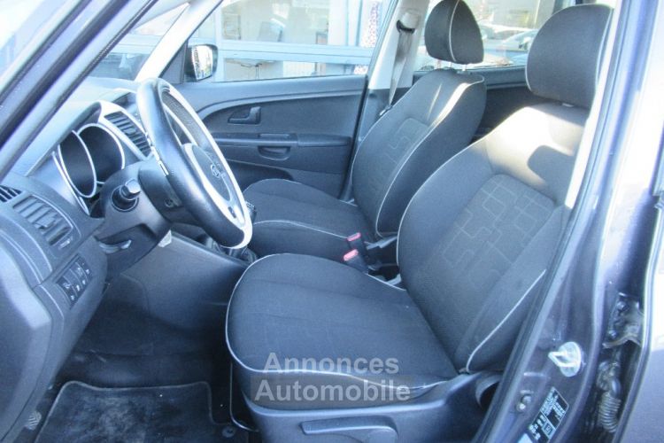 Kia Venga 1.6 CRDi 115 ch Urban Chic - <small></small> 7.990 € <small>TTC</small> - #8