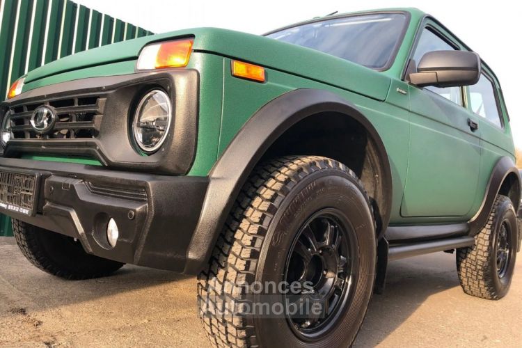 Lada NIVA 2022 vom BRONTO II ! AET-KOLLEKTION 2024! - <small></small> 32.790 € <small>TTC</small> - #1