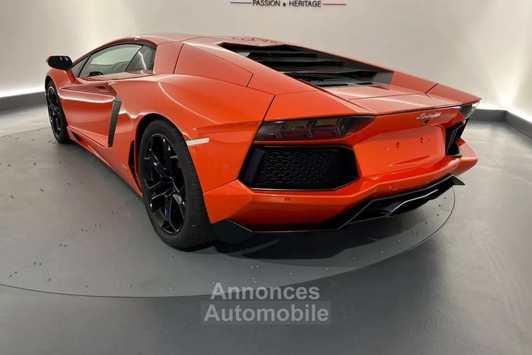 Lamborghini Aventador COUPE 6.5 V12 700 LP700-4 - <small></small> 299.900 € <small>TTC</small> - #27