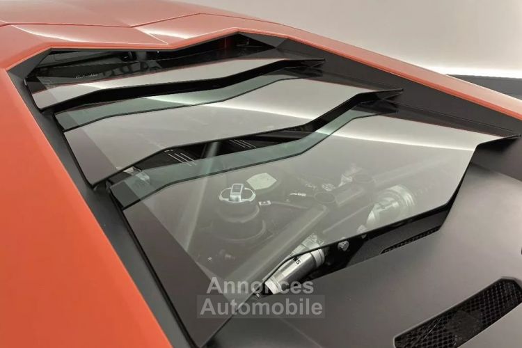 Lamborghini Aventador COUPE 6.5 V12 700 LP700-4 - <small></small> 299.900 € <small>TTC</small> - #38