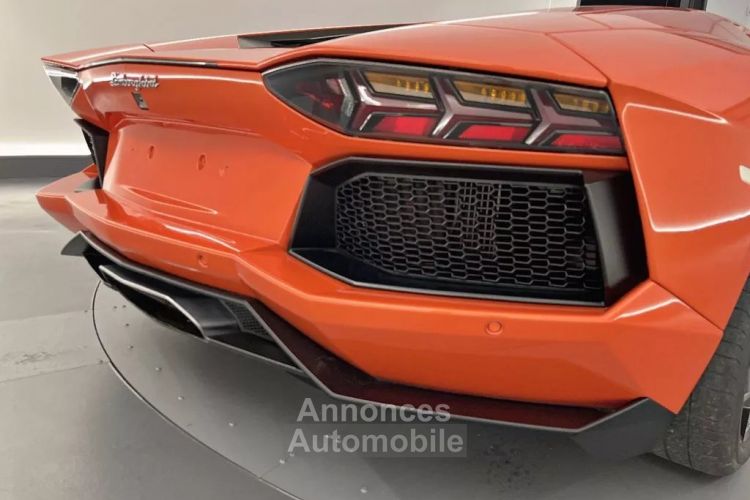 Lamborghini Aventador COUPE 6.5 V12 700 LP700-4 - <small></small> 299.900 € <small>TTC</small> - #45