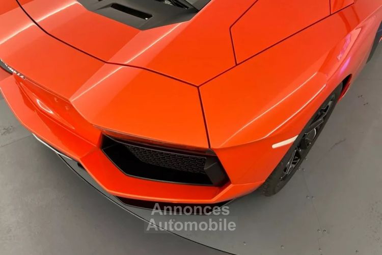 Lamborghini Aventador COUPE 6.5 V12 700 LP700-4 - <small></small> 299.900 € <small>TTC</small> - #50