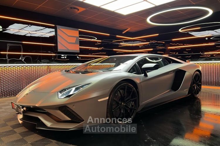 Lamborghini Aventador COUPE 6.5L V12 740CH S - <small></small> 339.900 € <small>TTC</small> - #1