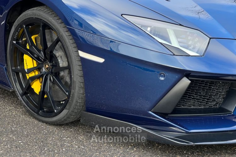Lamborghini Aventador Lamborghini Aventador Roadster - crédit 2700 euros par mois - kit extérieur DMC - échappement Capristo - <small></small> 319.990 € <small>TTC</small> - #2