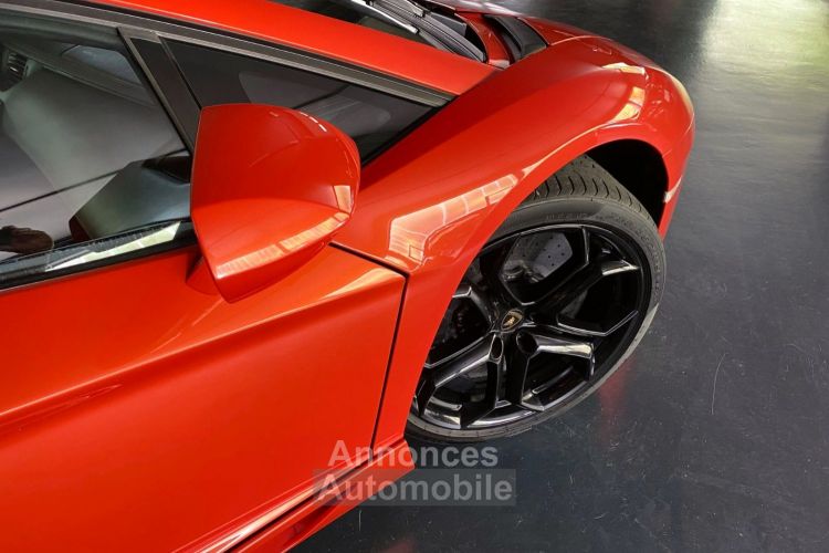 Lamborghini Aventador LIFT NAVI CUIR CAMERA GARANTIE 12 MOIS - <small></small> 236.900 € <small>TTC</small> - #11