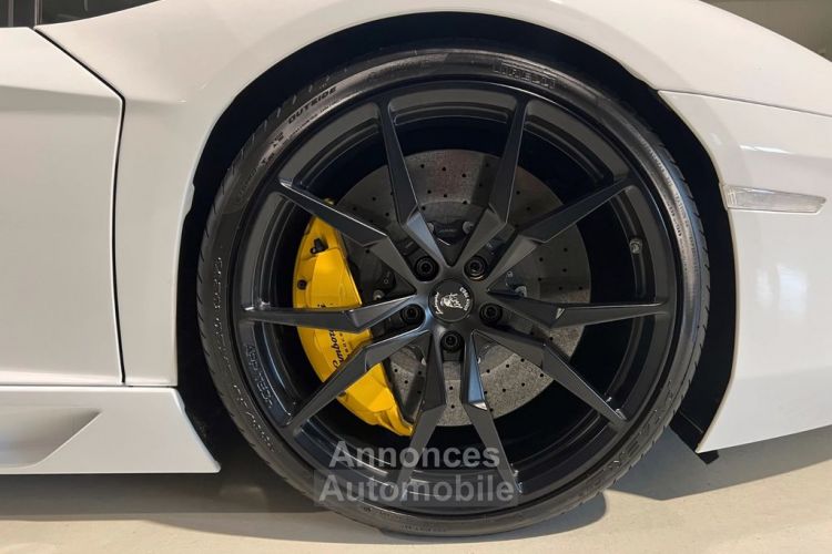 Lamborghini Aventador LP 700-4 LIFT PDC CAMERA CARBONE CERAMIQUE ENTRETIEN GARANTIE 12 MOIS - <small></small> 255.000 € <small>TTC</small> - #20