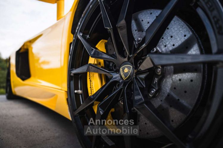 Lamborghini Aventador LP700-4 Roadster Akra Full Carbon 1st owner - <small></small> 341.900 € <small>TTC</small> - #6
