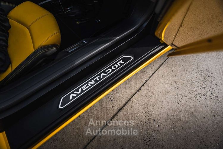Lamborghini Aventador LP700-4 Roadster Akra Full Carbon 1st owner - <small></small> 341.900 € <small>TTC</small> - #8