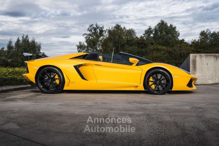 Lamborghini Aventador LP700-4 Roadster Akra Full Carbon 1st owner - <small></small> 341.900 € <small>TTC</small> - #9