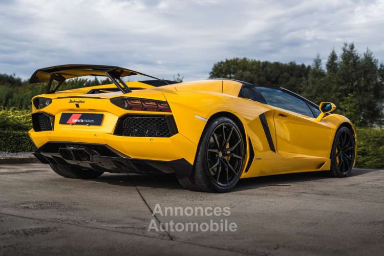 Lamborghini Aventador LP700-4 Roadster Akra Full Carbon 1st owner - <small></small> 341.900 € <small>TTC</small> - #13