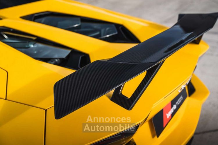 Lamborghini Aventador LP700-4 Roadster Akra Full Carbon 1st owner - <small></small> 341.900 € <small>TTC</small> - #14