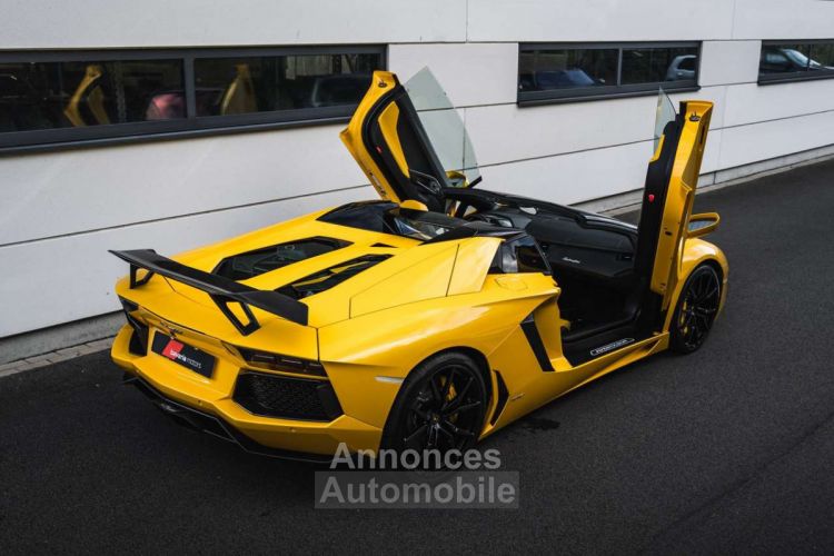 Lamborghini Aventador LP700-4 Roadster Akra Full Carbon 1st owner - <small></small> 341.900 € <small>TTC</small> - #18