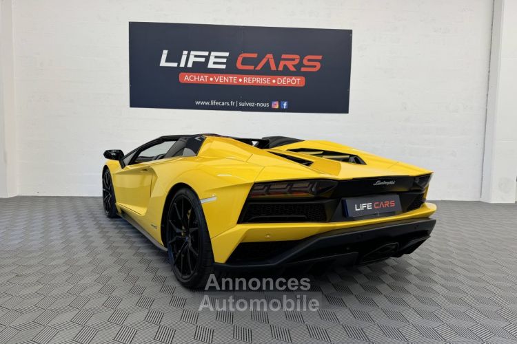 Lamborghini Aventador Spyder LP 740-4 S Roadster Céramique 2018 741ch Française entretien garantie 12 mois - <small></small> 374.990 € <small>TTC</small> - #9