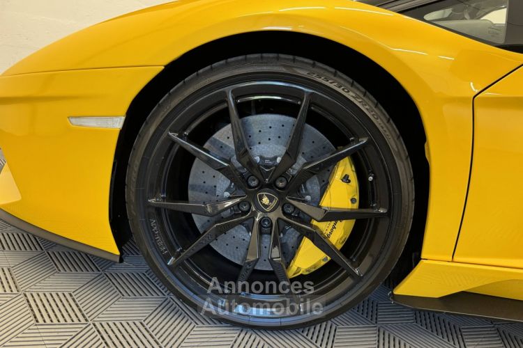 Lamborghini Aventador Spyder LP 740-4 S Roadster Céramique 2018 741ch Française entretien garantie 12 mois - <small></small> 374.990 € <small>TTC</small> - #17