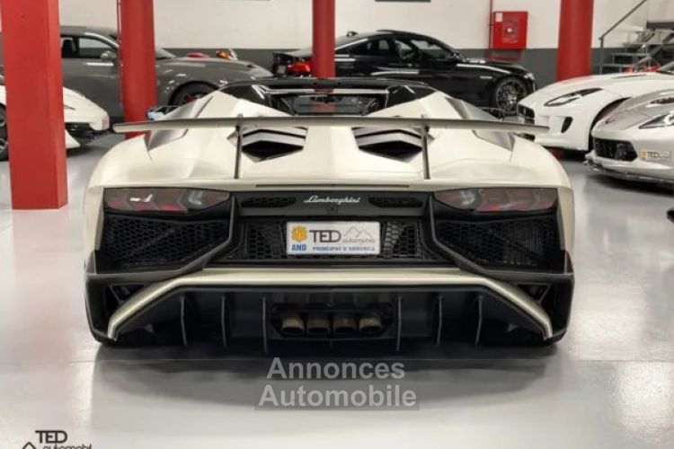 Lamborghini Aventador SV Roadster 750cv - <small></small> 550.000 € <small>TTC</small> - #10