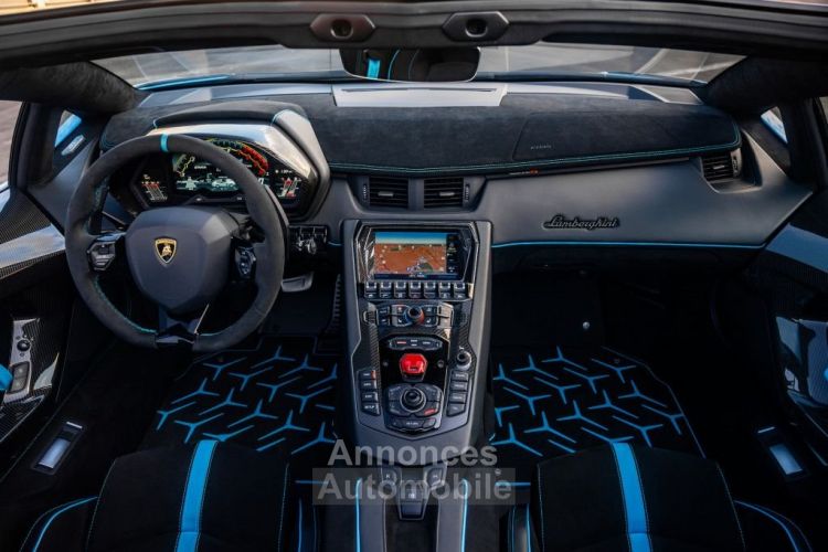 Lamborghini Aventador SVJ Roadster 1/800 V12 6.5 770 ch - <small></small> 669.700 € <small>TTC</small> - #27