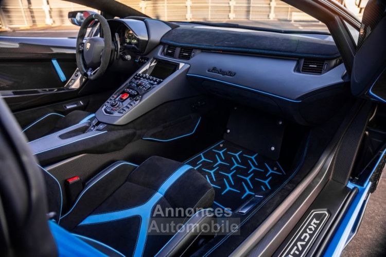 Lamborghini Aventador SVJ Roadster 1/800 V12 6.5 770 ch - <small></small> 669.700 € <small>TTC</small> - #29