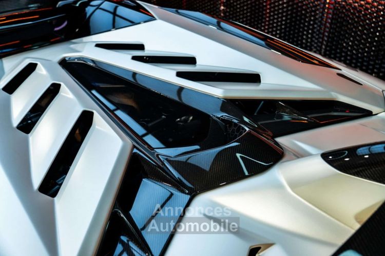 Lamborghini Aventador SVJ ROADSTER 6.5 V12 770 CH - <small></small> 679.900 € <small>TTC</small> - #40