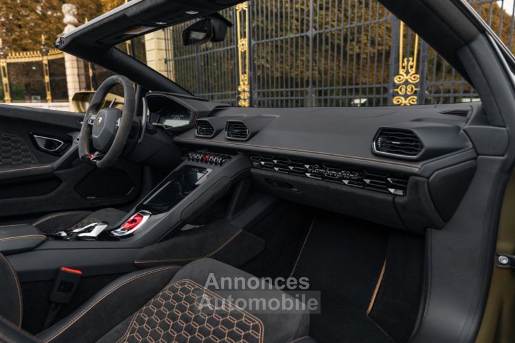 Lamborghini Huracan Huracán Evo Spyder *Ad Personam* - <small></small> 329.900 € <small>TTC</small> - #12