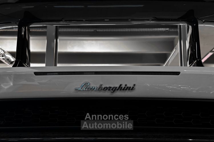 Lamborghini Huracan HURACÁN PERFORMANTE V10 5.2 – Bianco Monocerus - <small></small> 295.000 € <small></small> - #39