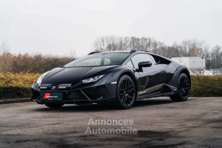 Lamborghini Huracan Huracán Sterrato 1 of 1499 Lift Alcantara 19 - <small></small> 299.000 € <small>TTC</small> - #3