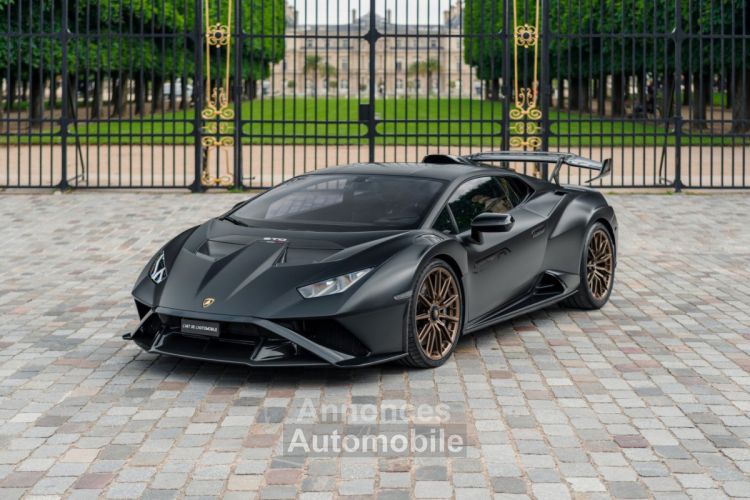 Lamborghini Huracan Huracán STO *Nero Nemesis* - <small></small> 459.000 € <small>TTC</small> - #1