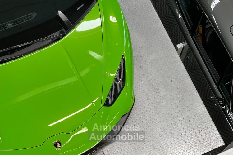 Lamborghini Huracan LAMBORGHINI HURACAN LP 640-4 PERFORMANTE – TVA Apparente – Origine France - <small></small> 274.900 € <small></small> - #22