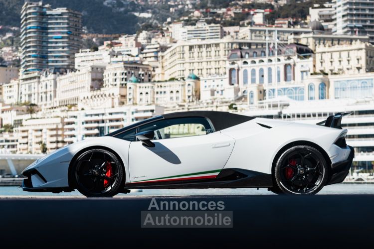 Lamborghini Huracan PERFORMANTE SPYDER LP 640-4 - MONACO - <small></small> 329.900 € <small>TTC</small> - #32