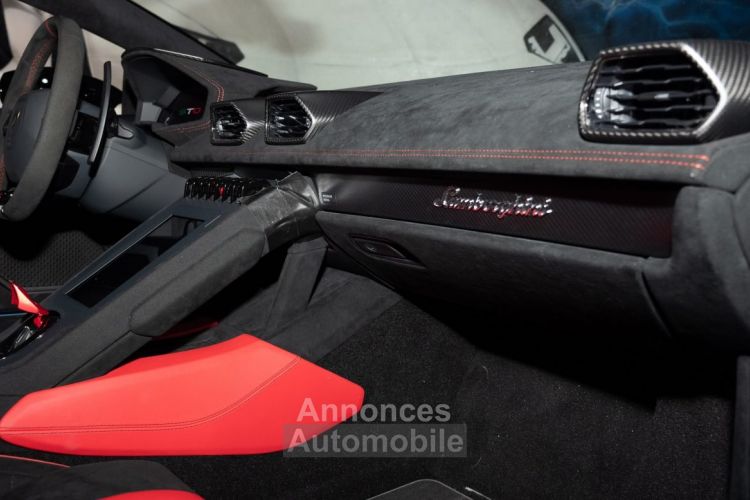 Lamborghini Huracan STO - <small></small> 359.900 € <small>TTC</small> - #16