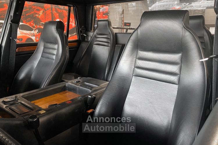 Lamborghini LM002 Lamborghini LM002 INJECTION V12 – COLLECTOR 1/60 – IMMATRICULATION FRANCE - <small></small> 499.000 € <small>TTC</small> - #10