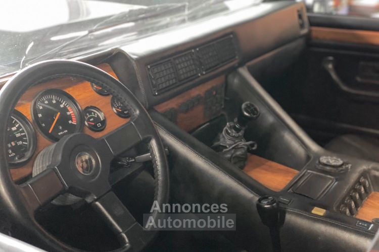 Lamborghini LM002 Lamborghini LM002 INJECTION V12 – COLLECTOR 1/60 – IMMATRICULATION FRANCE - <small></small> 499.000 € <small>TTC</small> - #12