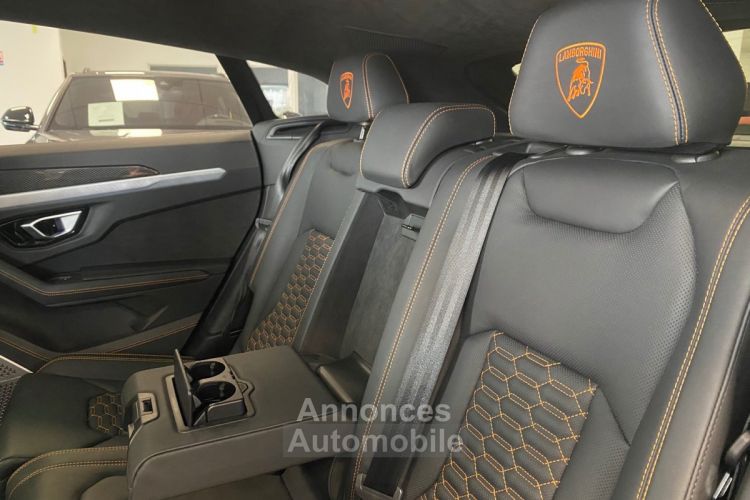Lamborghini Urus 4.0 V8 Black Mat Edition 1ere Main Véhicule Français Immatriculé LOA 2960 euros par mois  - <small></small> 329.900 € <small>TTC</small> - #21