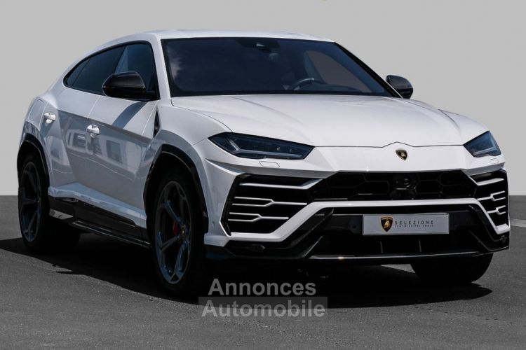 Lamborghini Urus Akrapovic extérieur Carbon - <small></small> 241.900 € <small>TTC</small> - #1