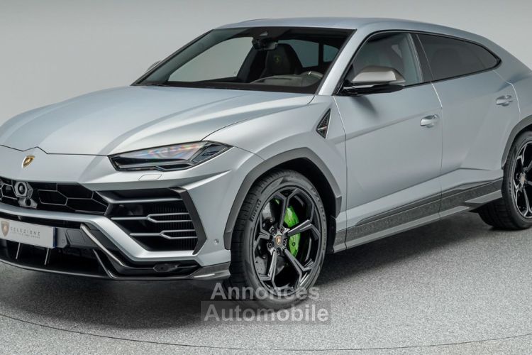 Lamborghini Urus Gris matte PACK Carbone INT/EXT //5 places - <small></small> 303.700 € <small>TTC</small> - #1