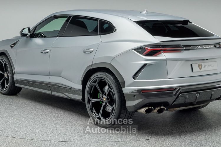 Lamborghini Urus Gris matte PACK Carbone INT/EXT //5 places - <small></small> 303.700 € <small>TTC</small> - #3