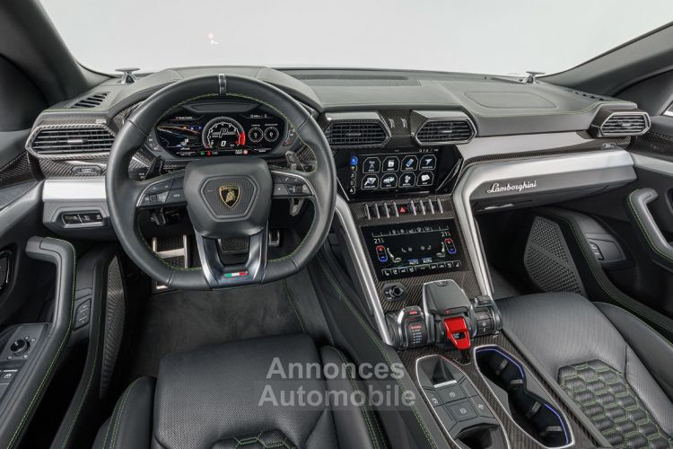 Lamborghini Urus Gris matte PACK Carbone INT/EXT //5 places - <small></small> 303.700 € <small>TTC</small> - #12