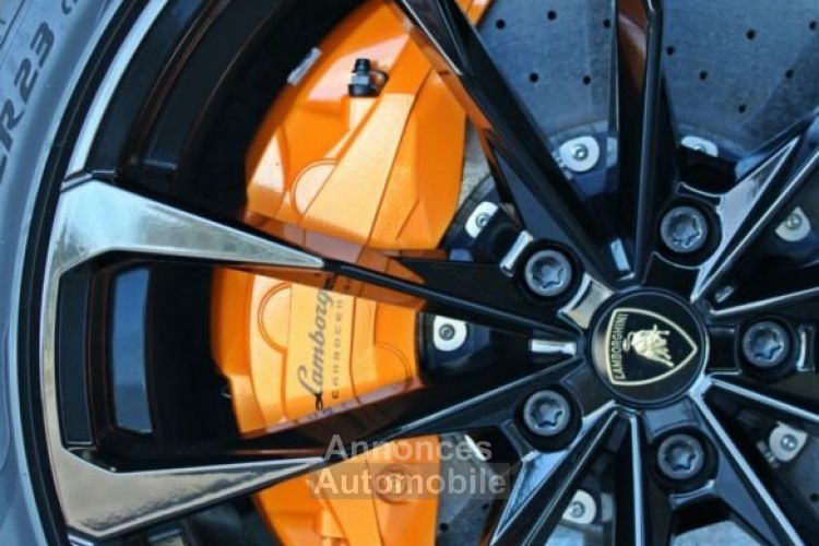 Lamborghini Urus Lamborghini Urus 650 B&O TOP 360° ADAS CARBON AF.TH. JA 23 Garantie Usine 04/2026 CG Et Ecotaxe Gratuites - <small></small> 334.990 € <small>TTC</small> - #16