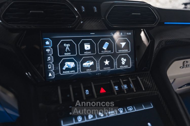 Lamborghini Urus V8 4.0 650 - <small>A partir de </small>3.490 EUR <small>/ mois</small> - #36