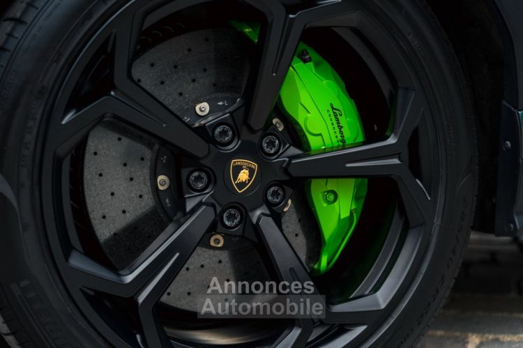 Lamborghini Urus *Verde Lares* - <small></small> 329.900 € <small>TTC</small> - #46