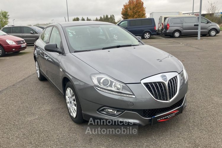 Lancia Delta 1.6 MULTIJET 120 16V DPF ORO - <small></small> 8.890 € <small>TTC</small> - #16